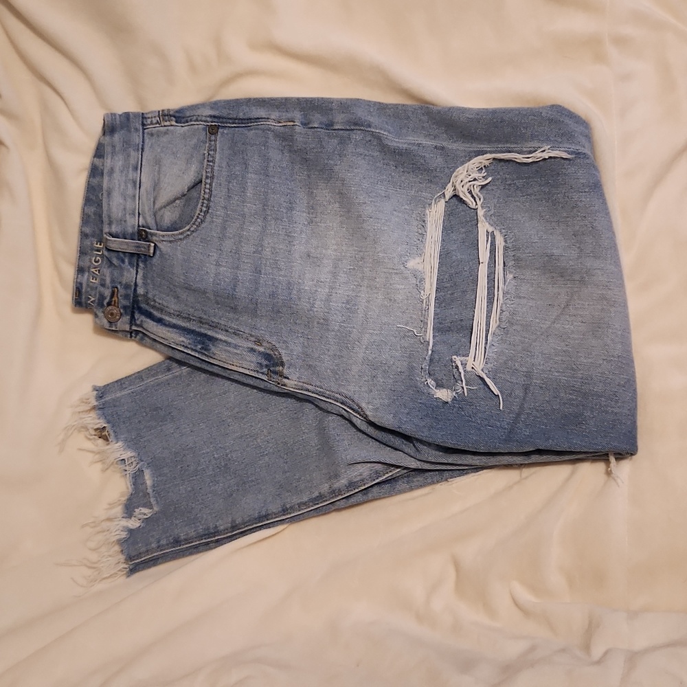 Lightwash Curvy Mom Jean
